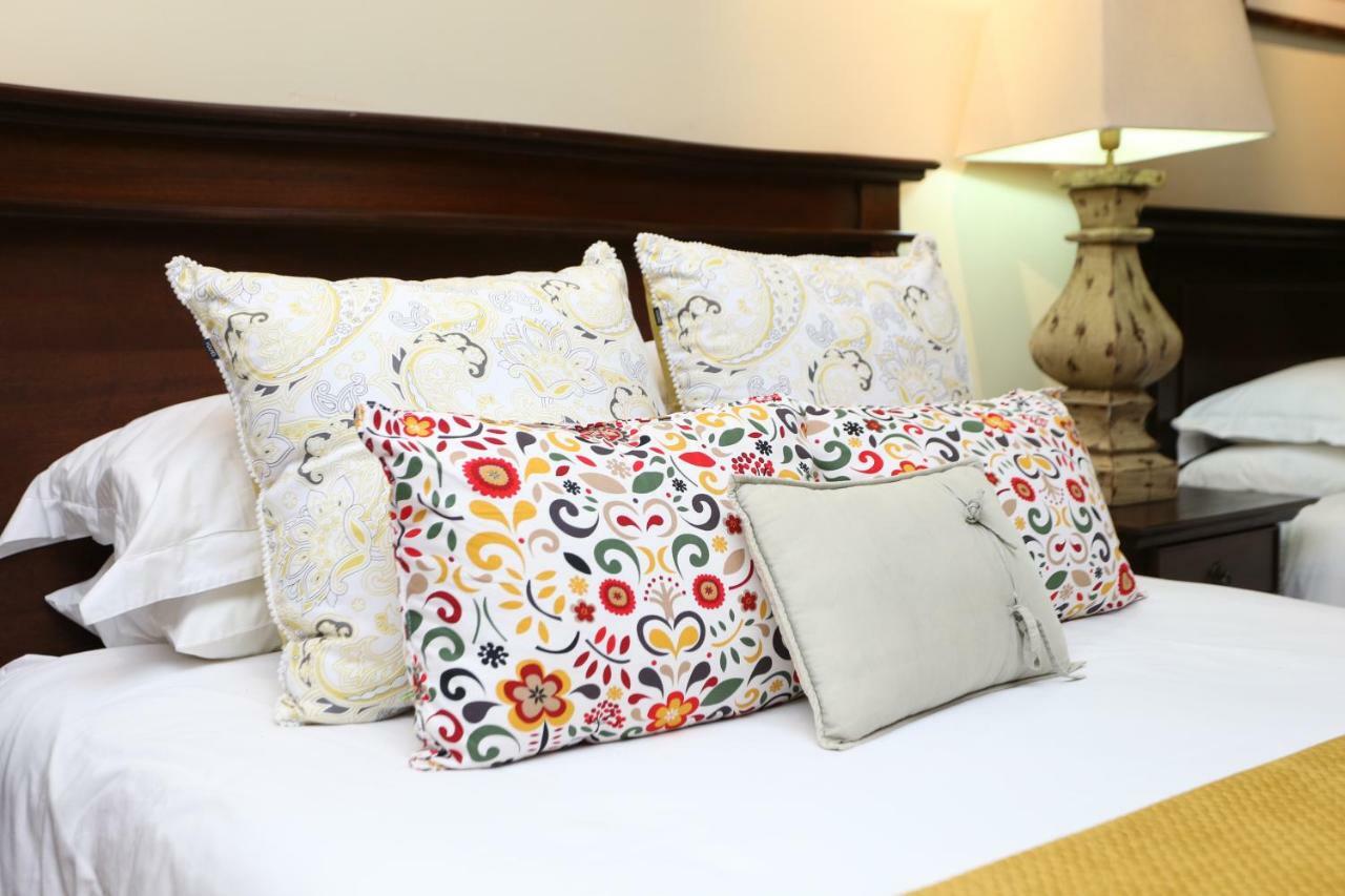 Shangri-La Manor (Adults Only) Hoekwil Екстер'єр фото